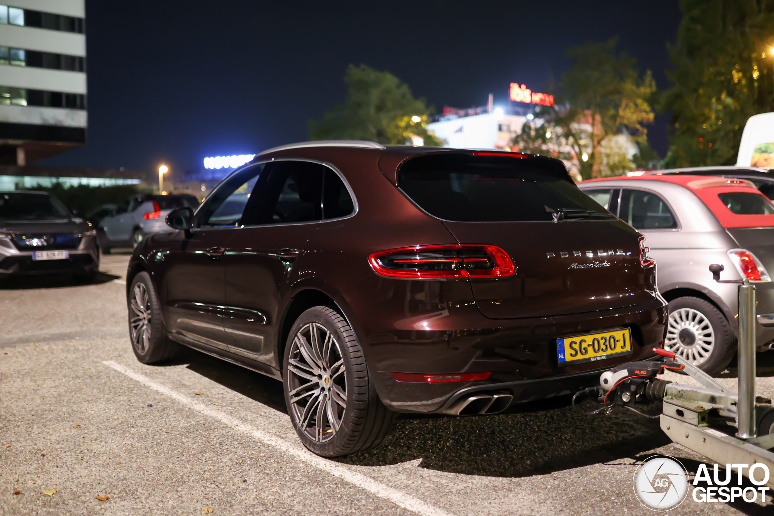 Porsche 95B Macan Turbo