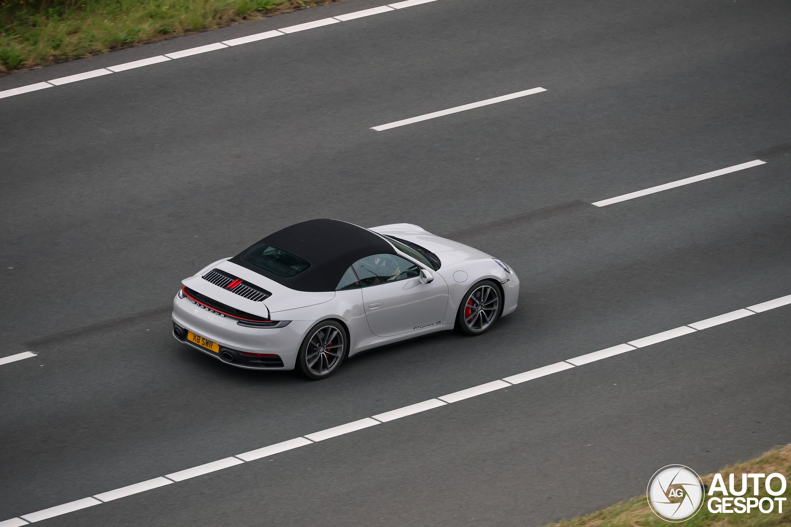 Porsche 992 Carrera 4S Cabriolet