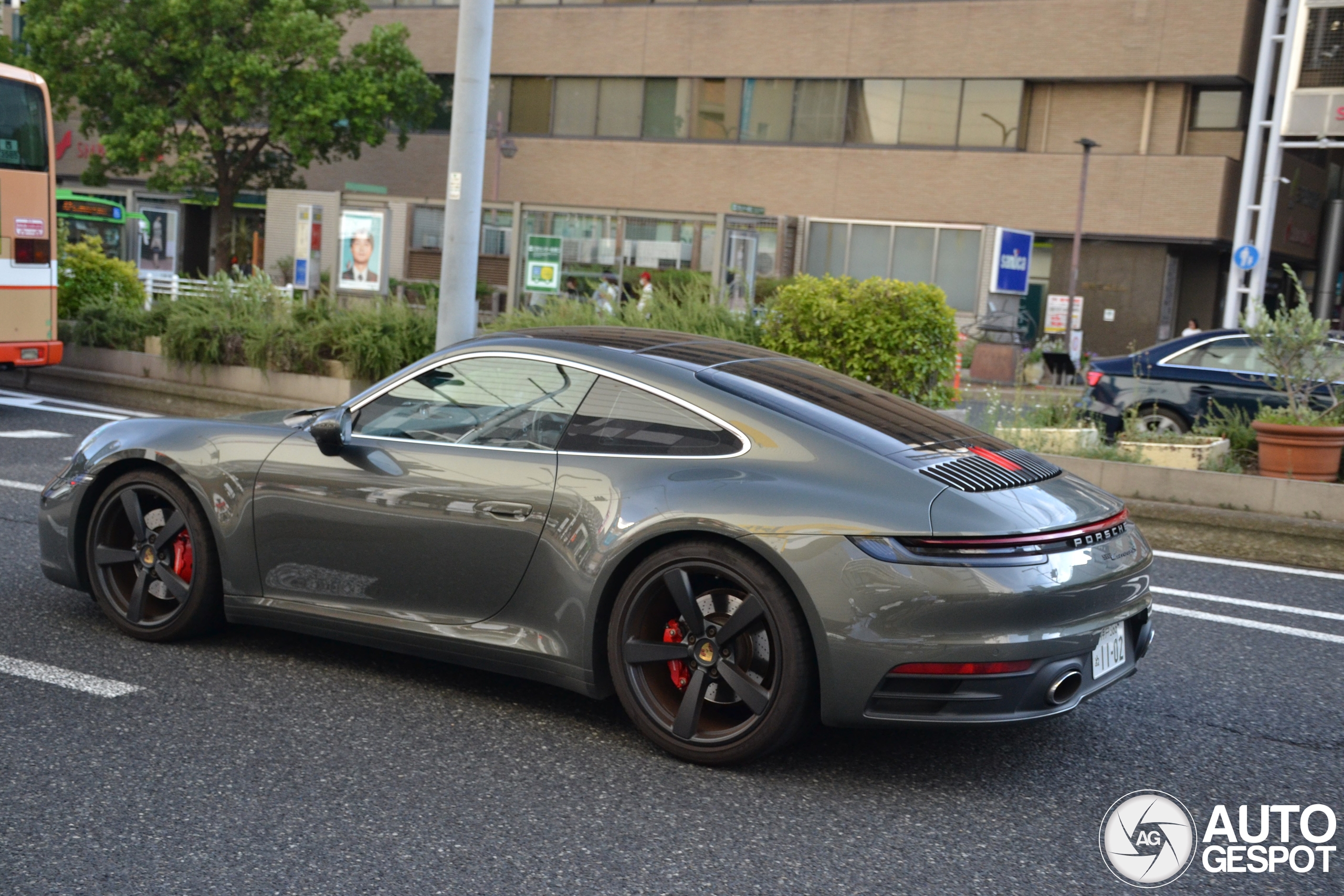 Porsche 992 Carrera 4S