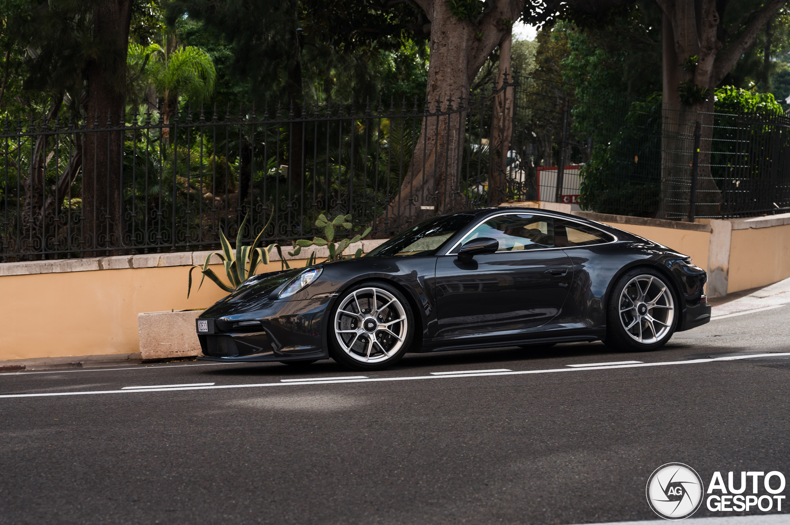 Porsche 992 GT3 Touring