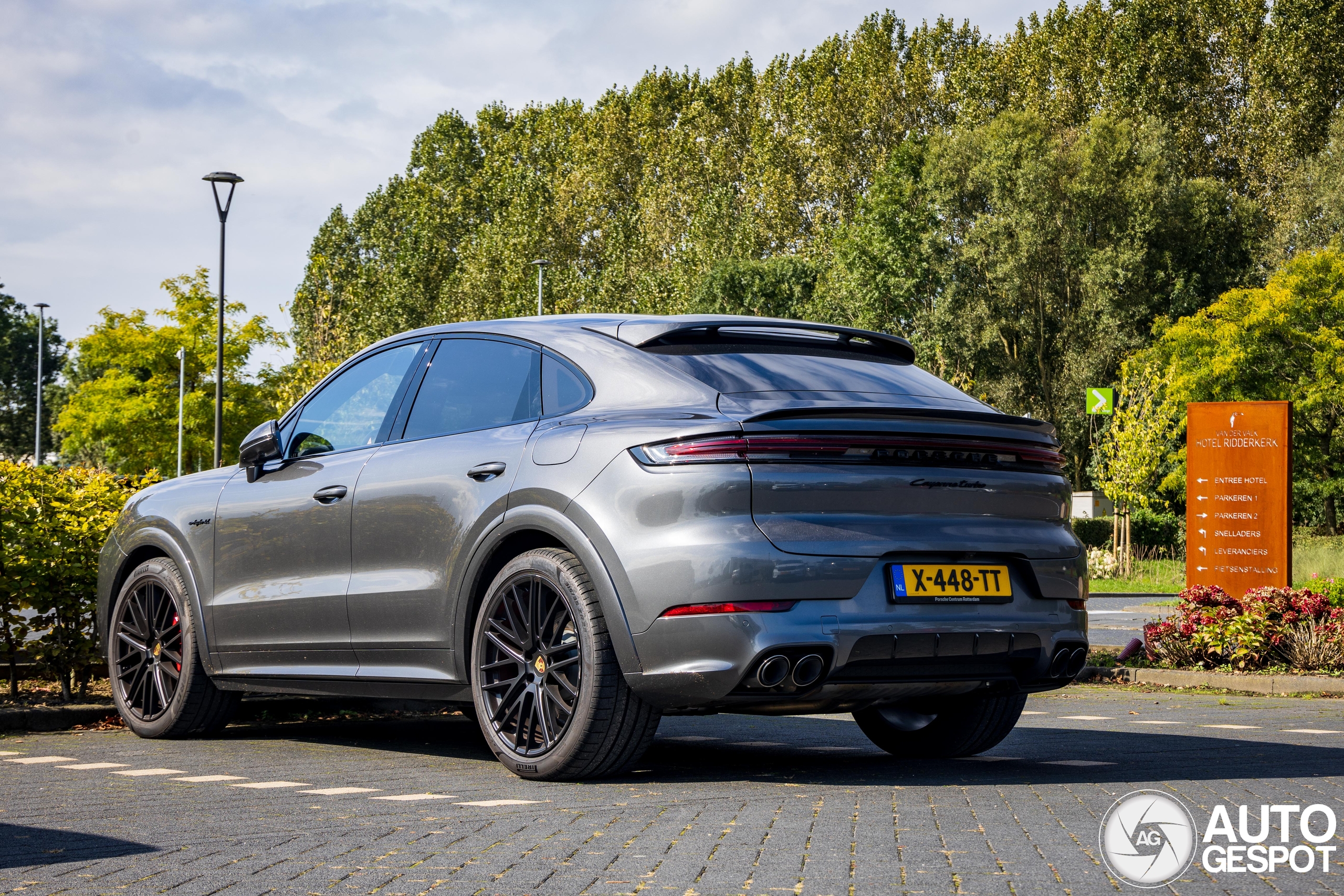 Porsche Cayenne Coupé Turbo E-Hybrid