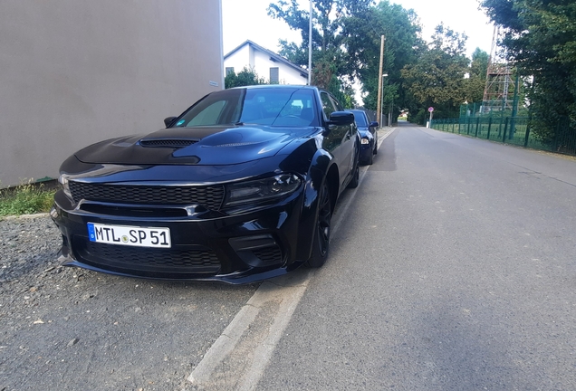 Dodge Charger SRT Hellcat Widebody