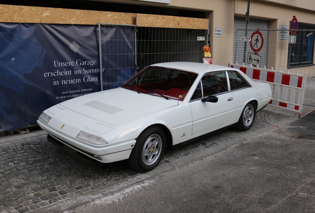 Ferrari 412