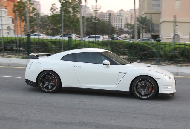 Nissan GT-R 2012