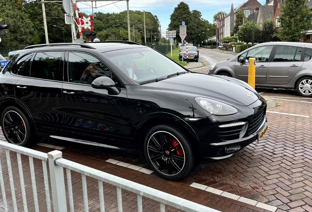 Porsche 958 Cayenne GTS