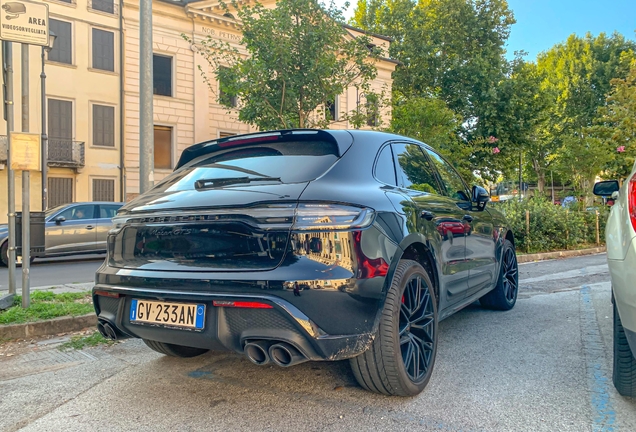 Porsche 95B Macan GTS MkIII