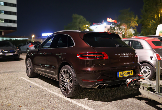 Porsche 95B Macan Turbo