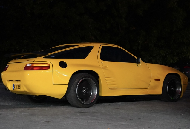 Porsche Strosek Ultra 928 Version III