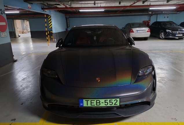 Porsche Taycan Turbo