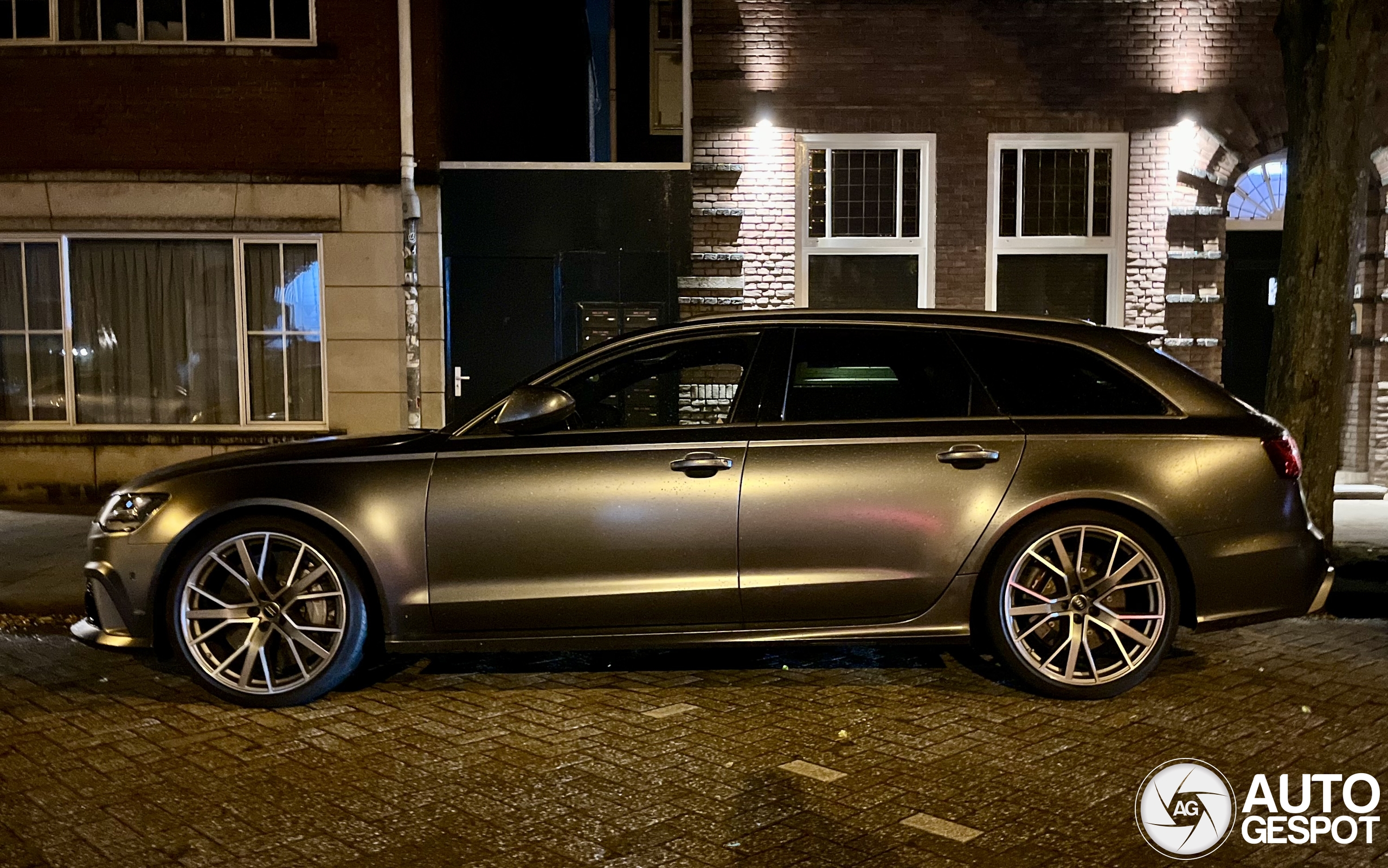 Audi RS6 Avant C7 2015