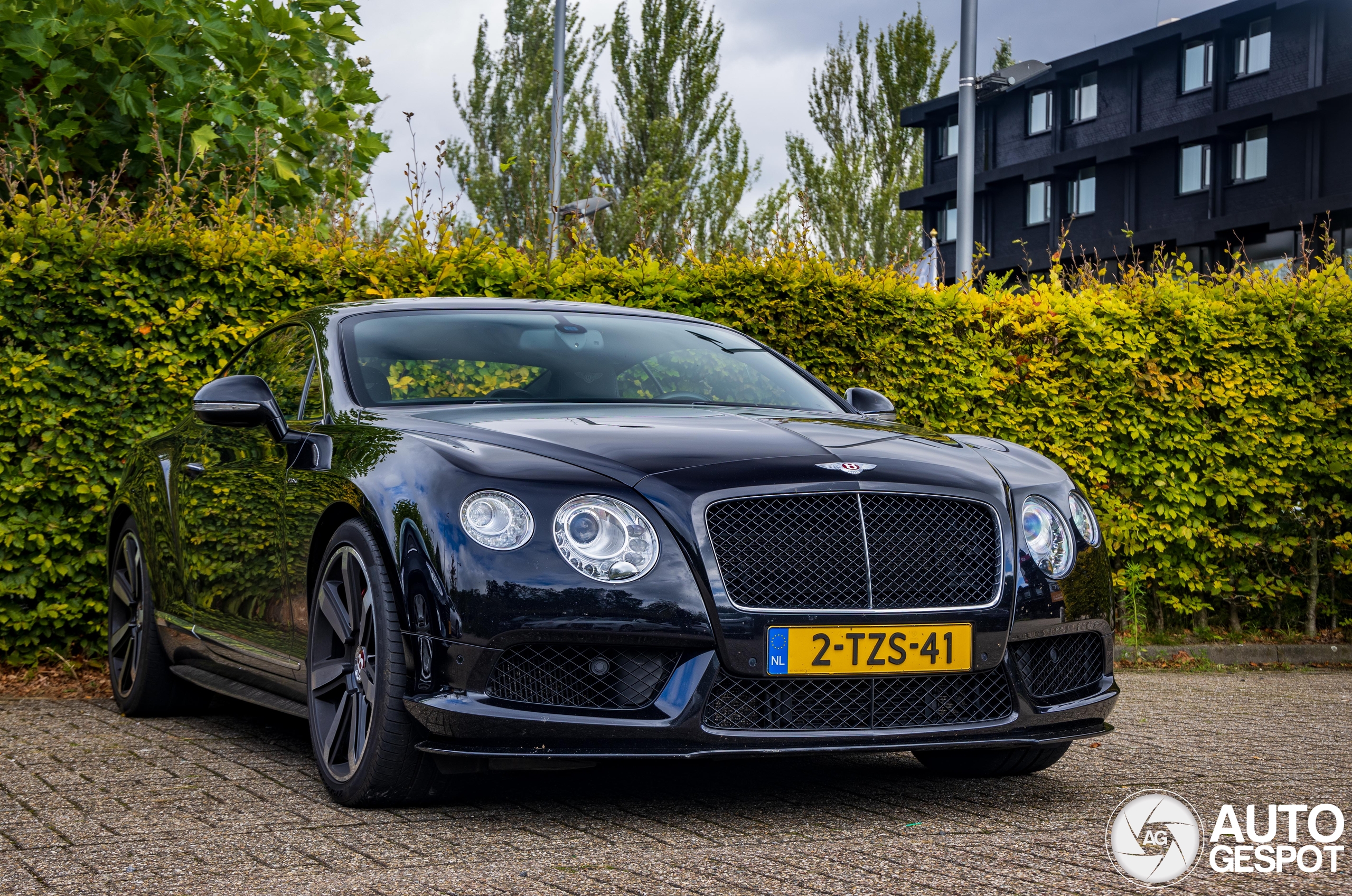 Bentley Continental GT V8 S