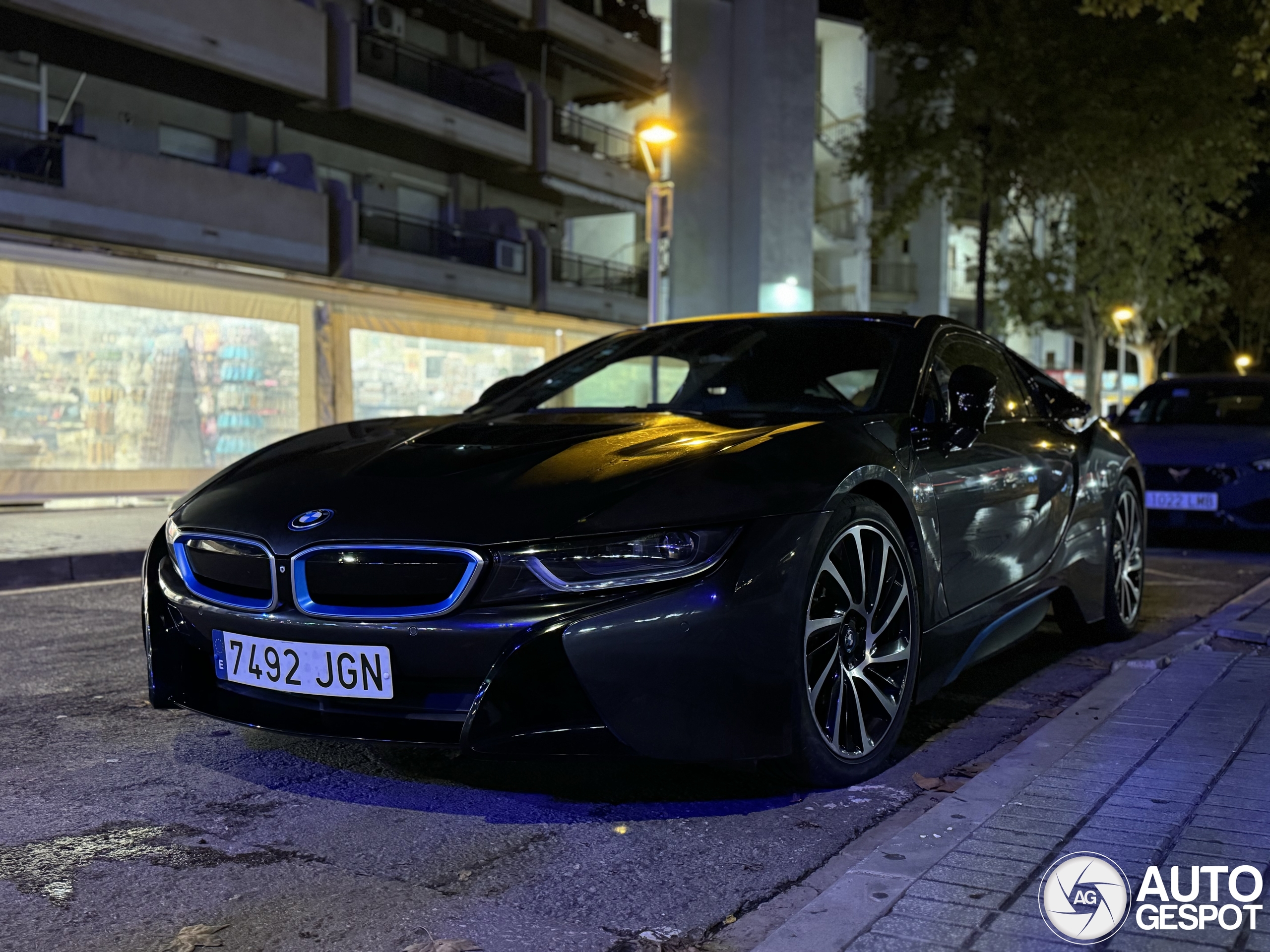 BMW i8