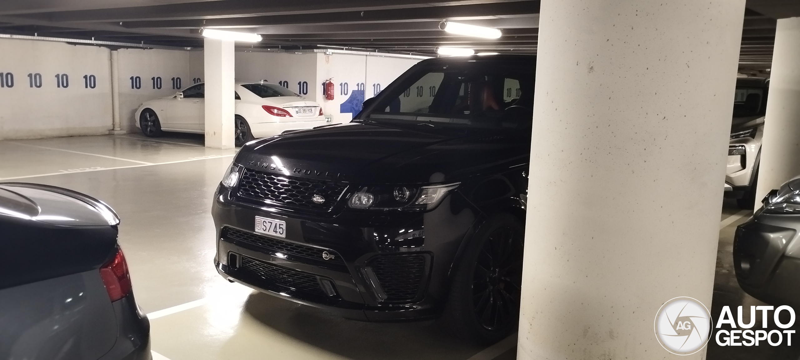 Land Rover Range Rover Sport SVR