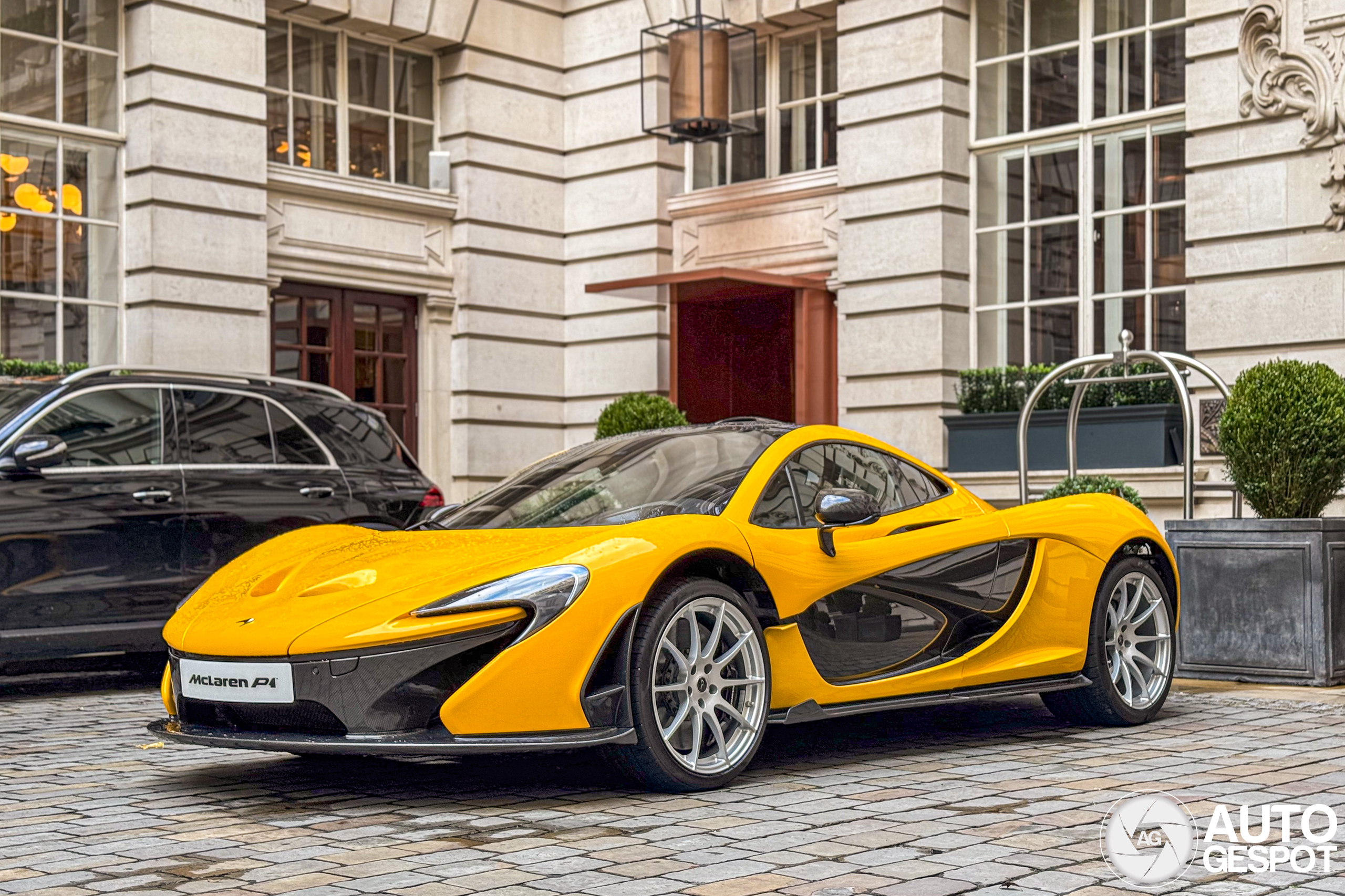 McLaren P1