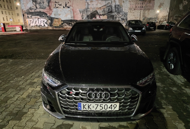 Audi S8 D5