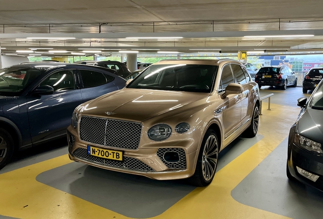 Bentley Bentayga Hybrid 2021