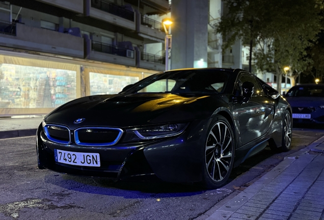 BMW i8