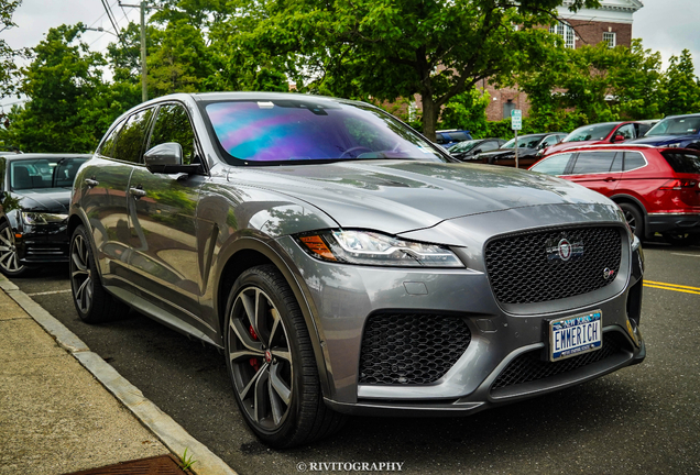 Jaguar F-PACE SVR