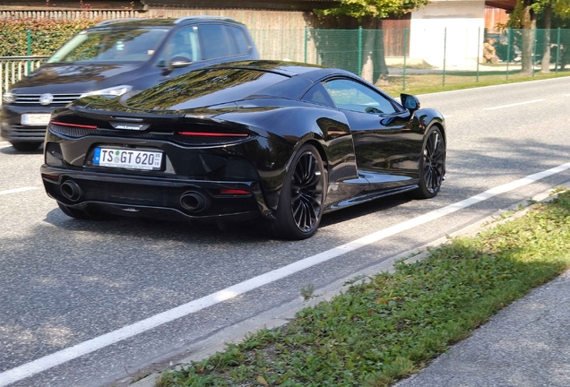 McLaren GT