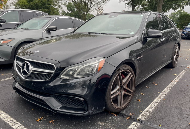 Mercedes-Benz E 63 AMG S W212