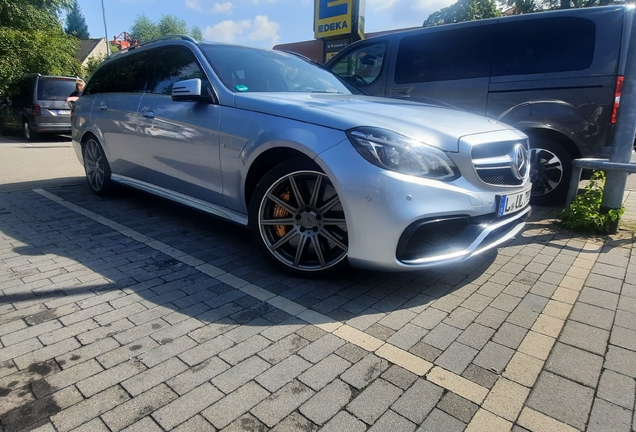 Mercedes-Benz E 63 AMG S212