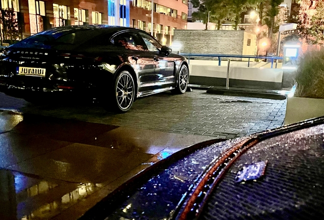 Porsche 971 Panamera Turbo