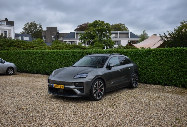 Porsche Macan EV Turbo