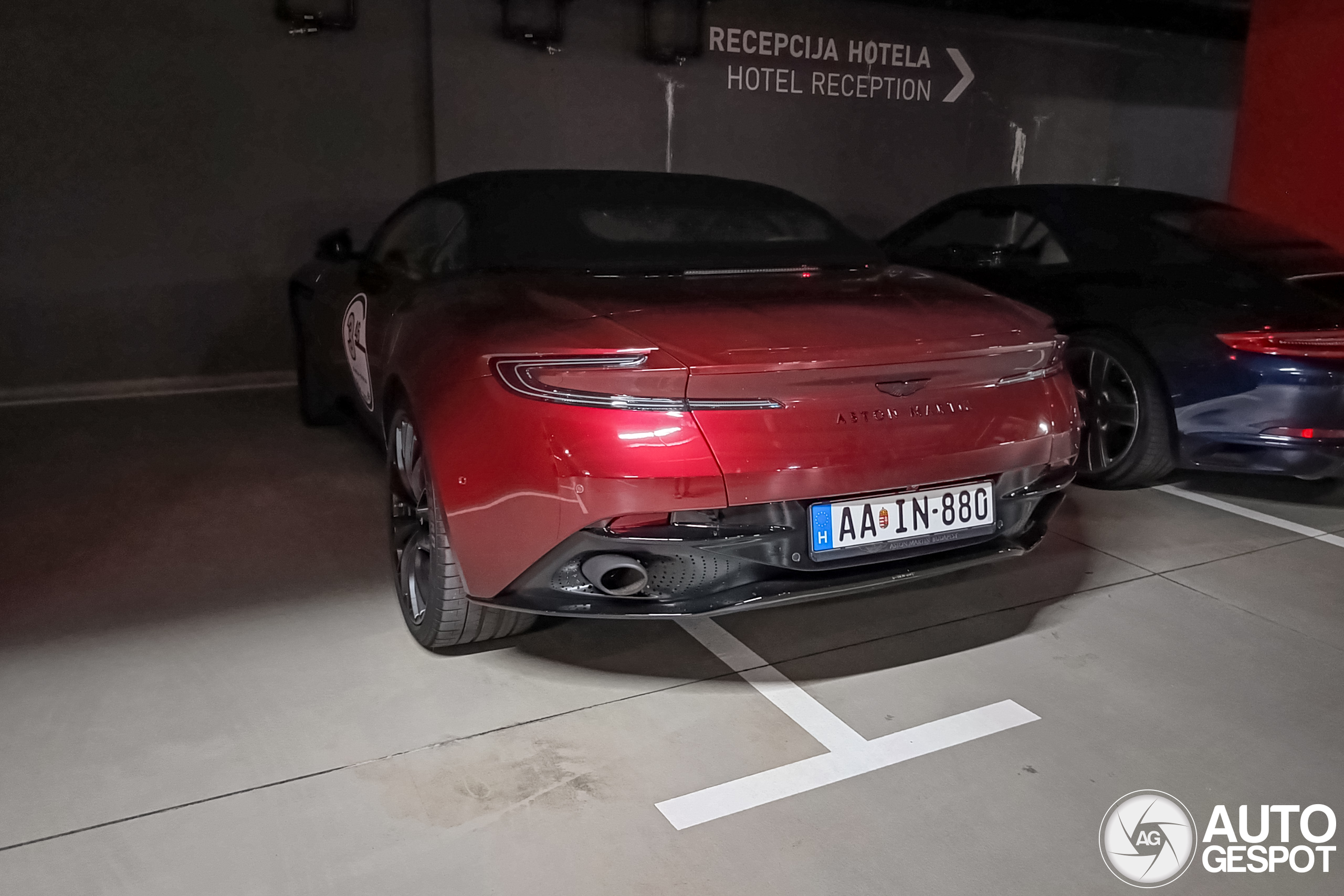 Aston Martin DB11 V8 Volante