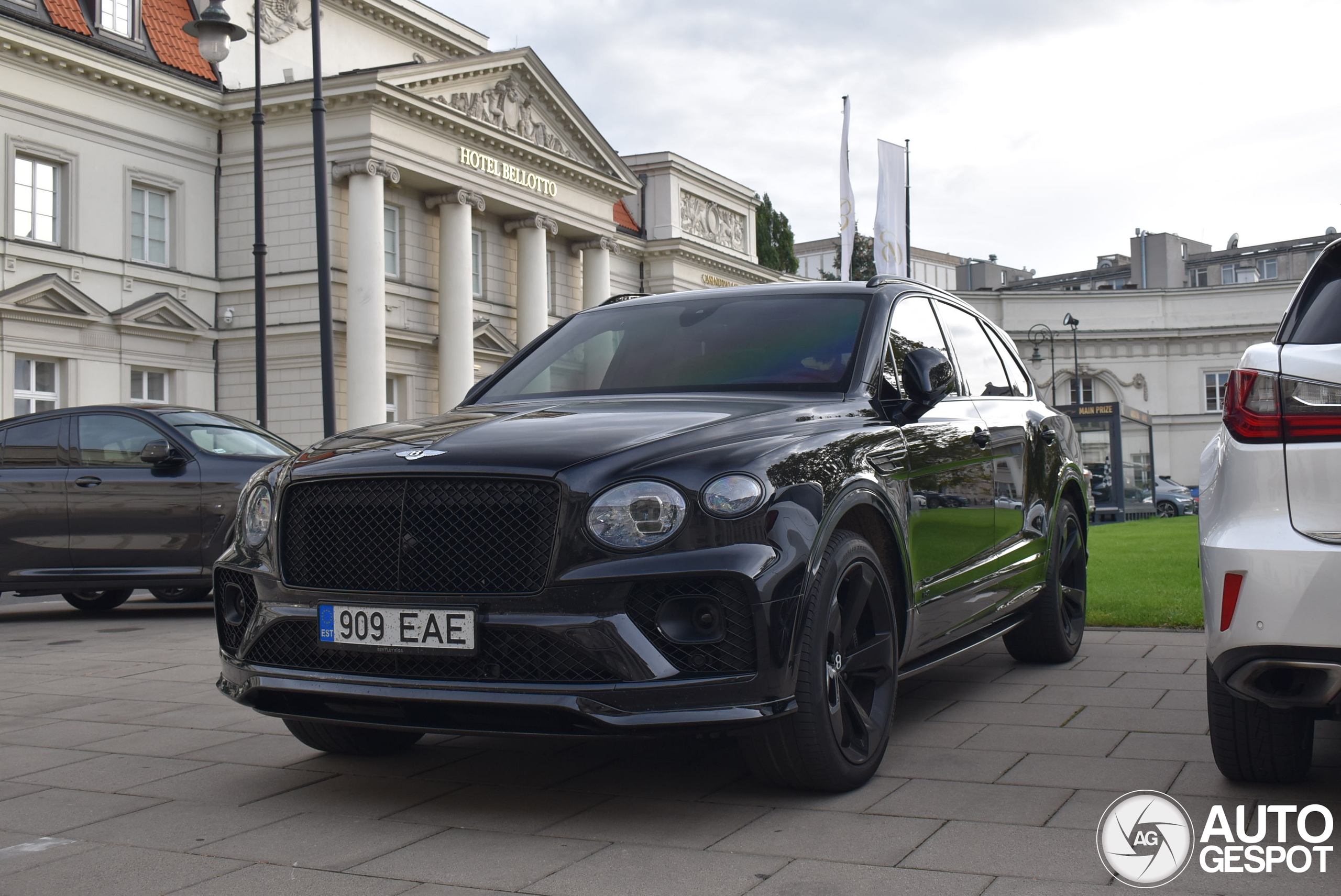 Bentley Bentayga V8 2021