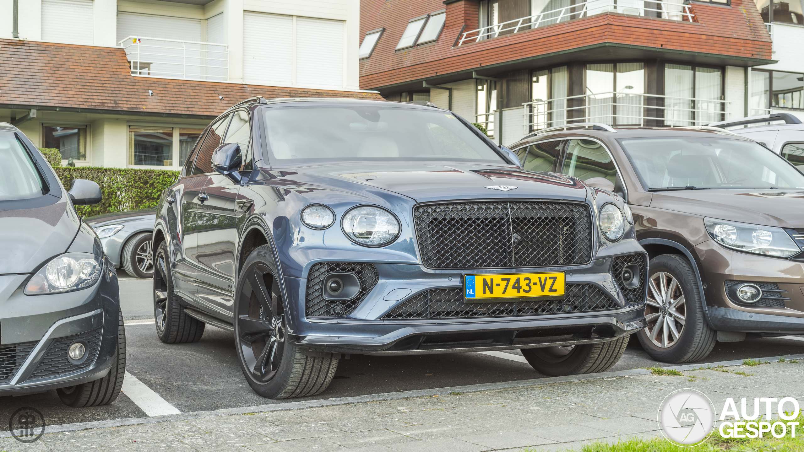 Bentley Bentayga V8 2021