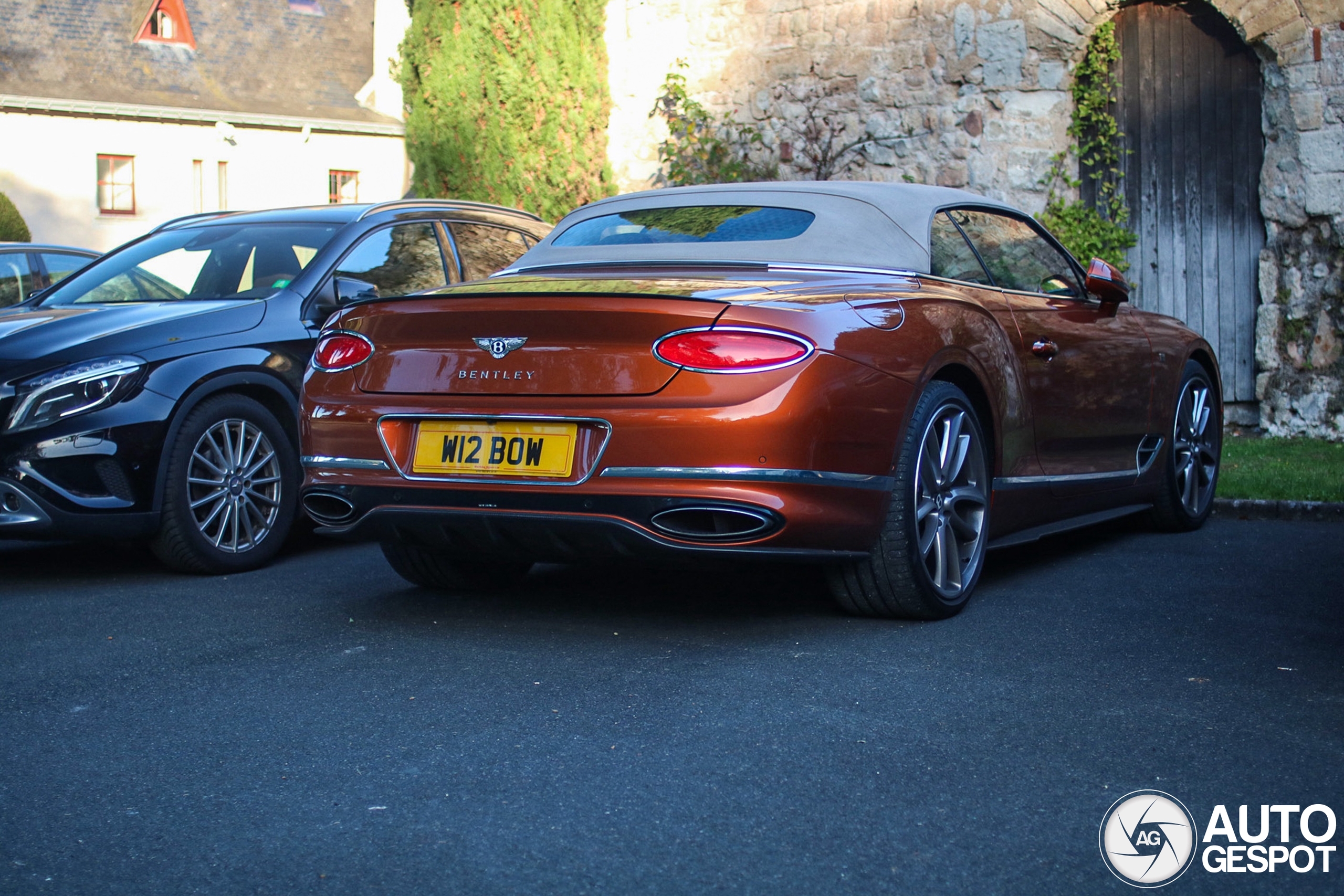 Bentley Continental GTC 2019