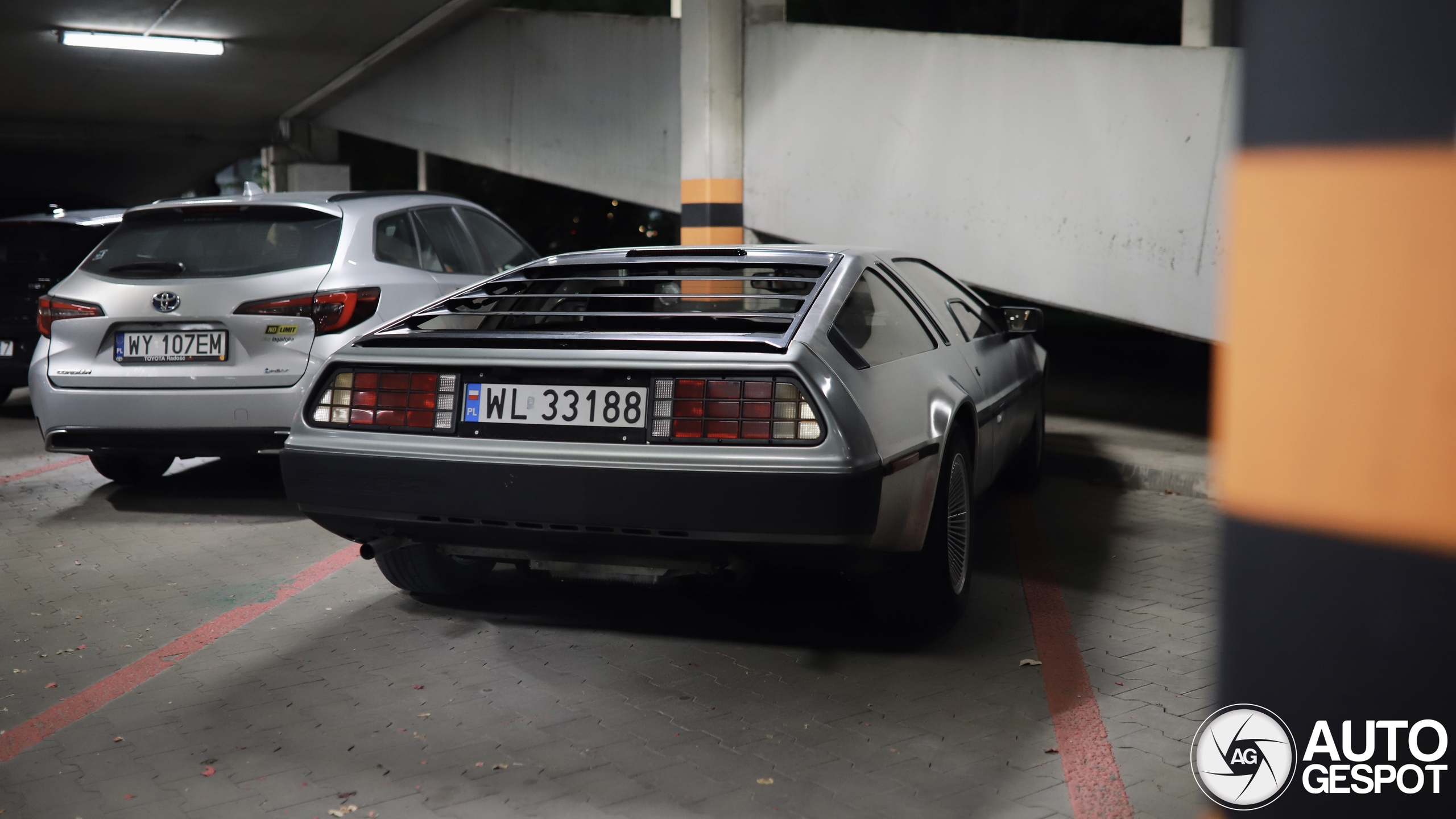 DeLorean DMC-12