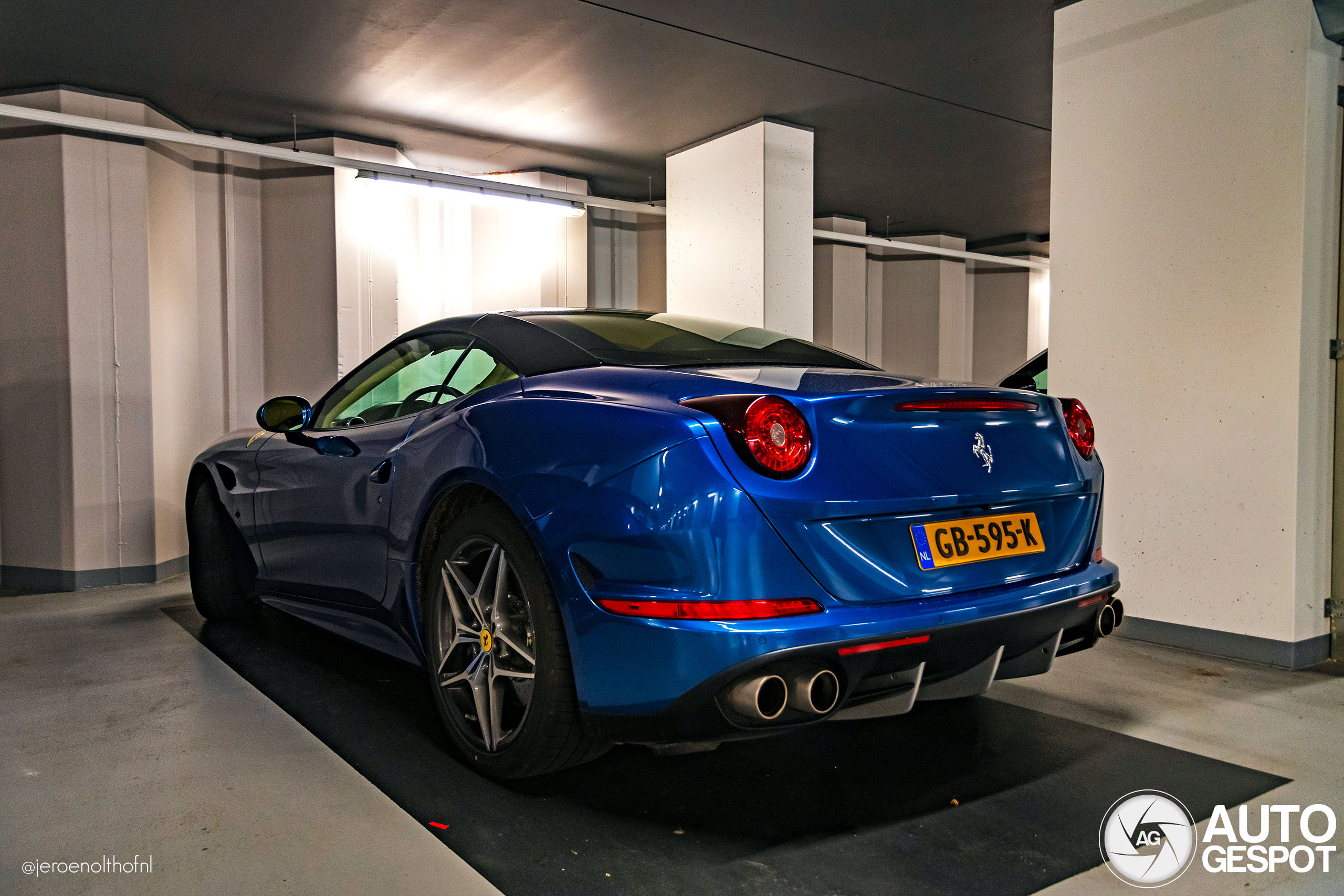 Ferrari California T