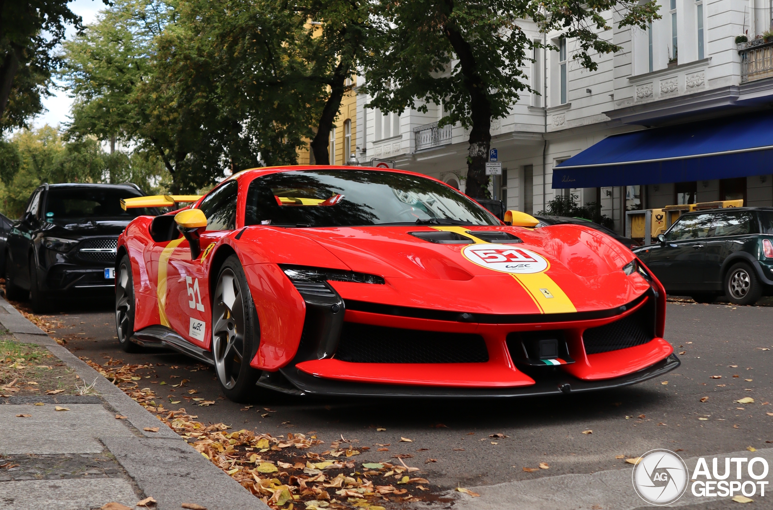 Ferrari SF90 XX Spider knalt van je beeldscherm