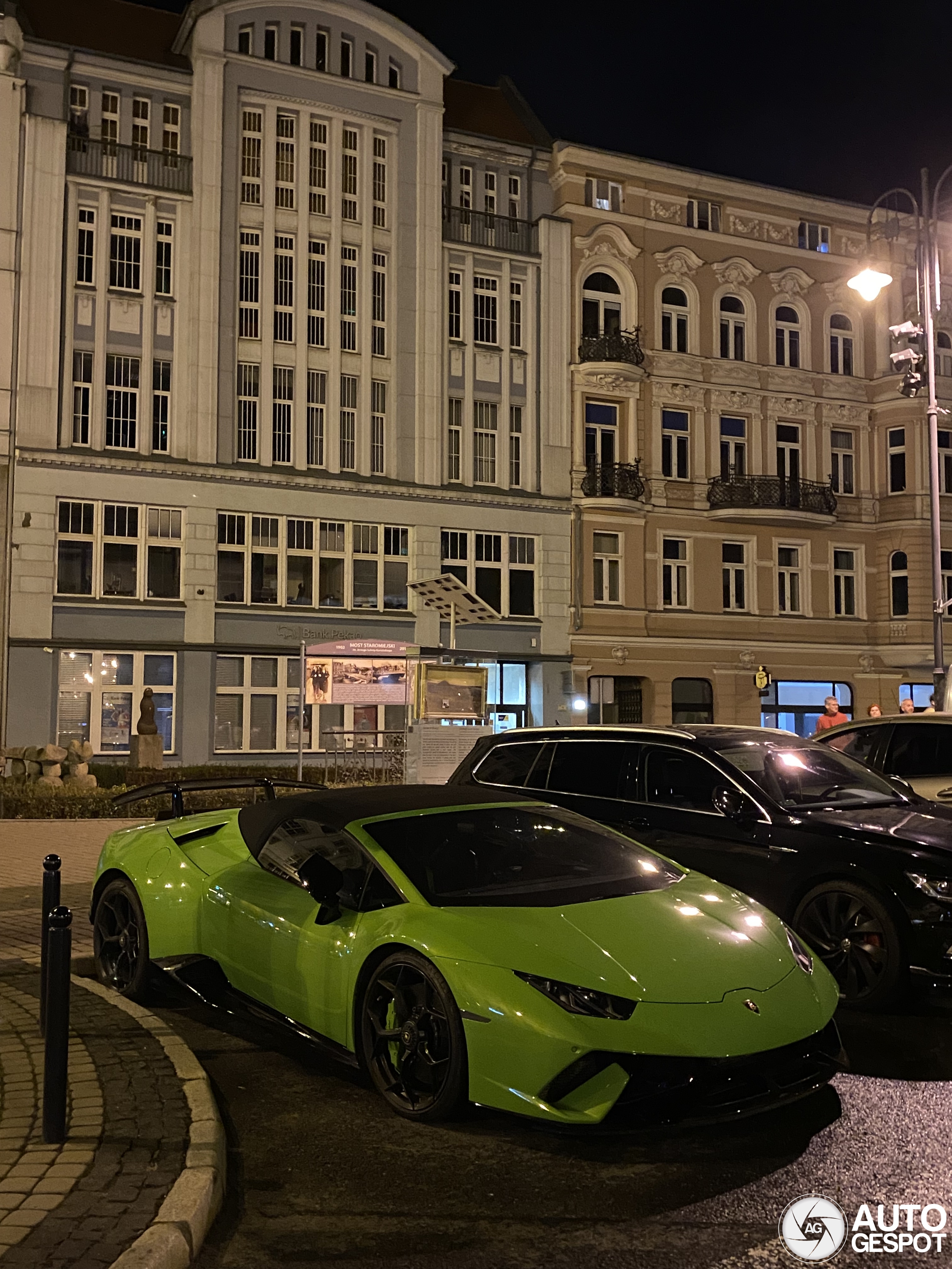 Lamborghini Huracán LP640-4 Performante Spyder