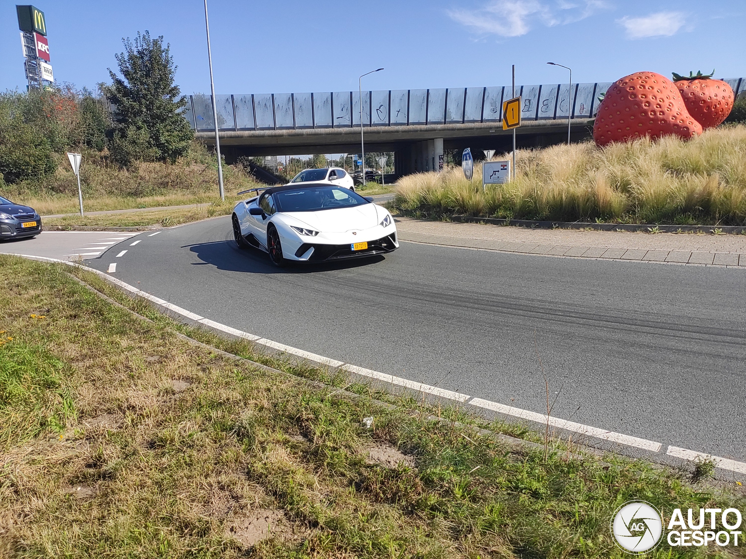 Lamborghini Huracán LP640-4 Performante Spyder