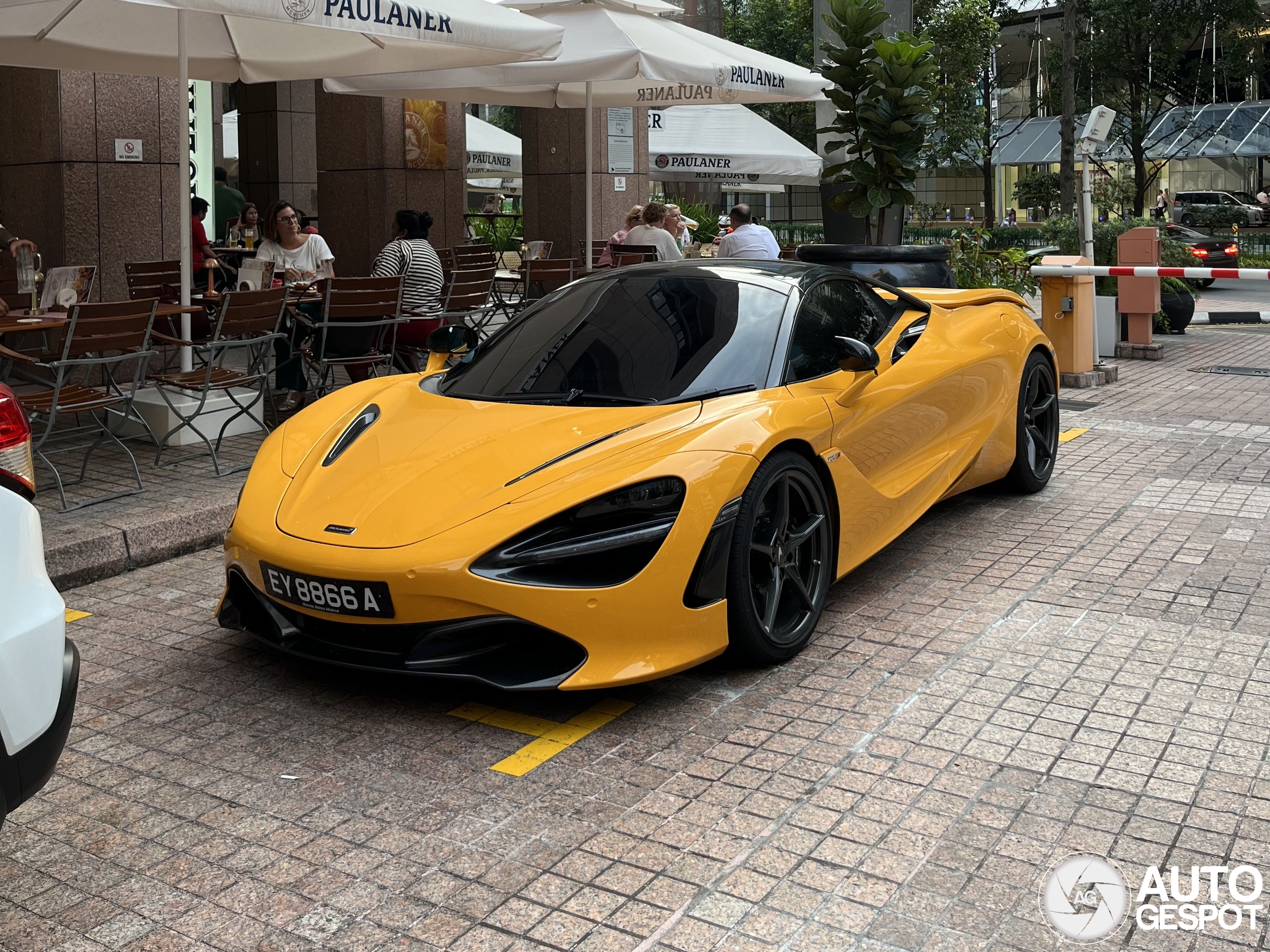 McLaren 720S Spider