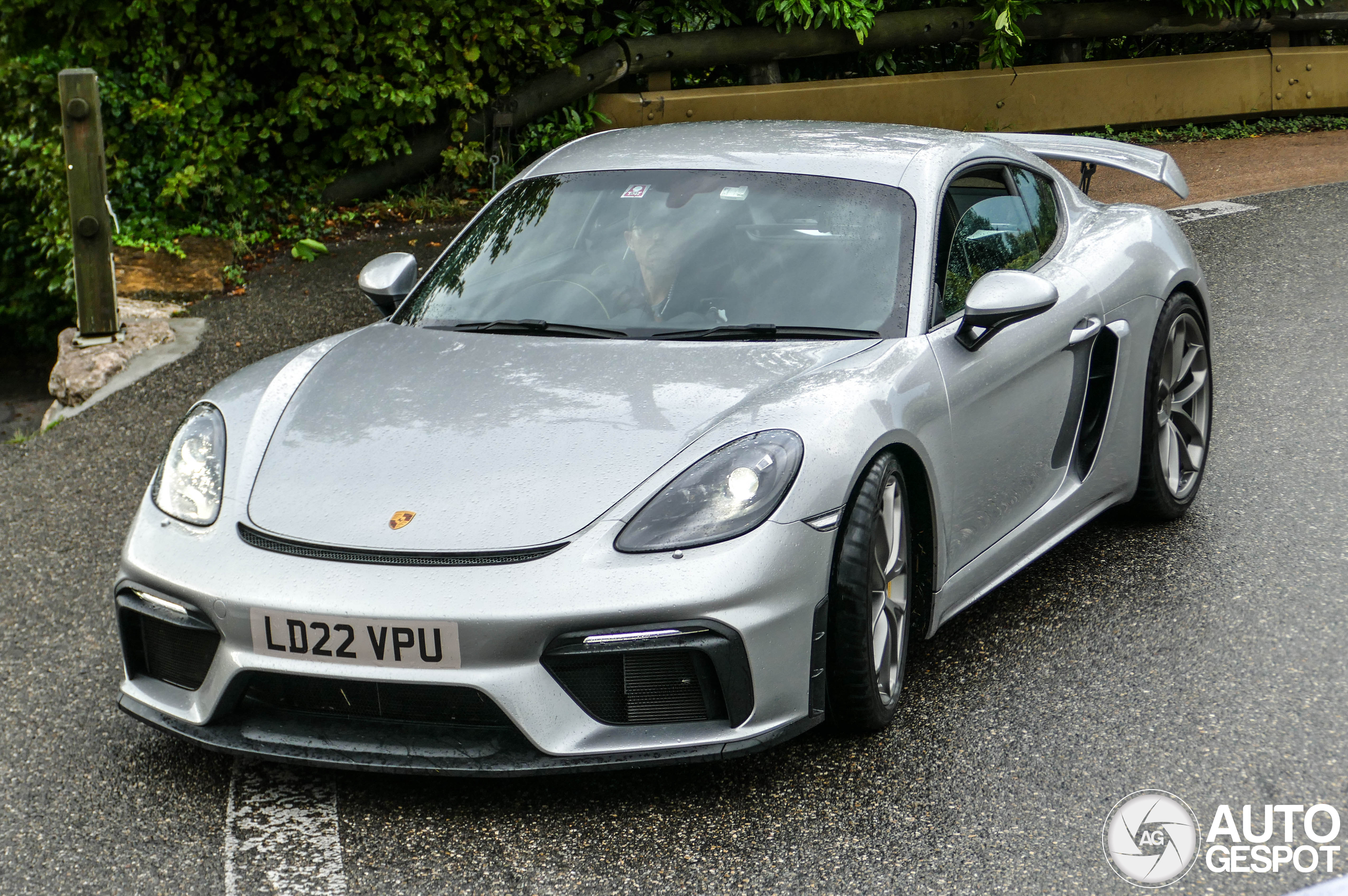 Porsche 718 Cayman GT4