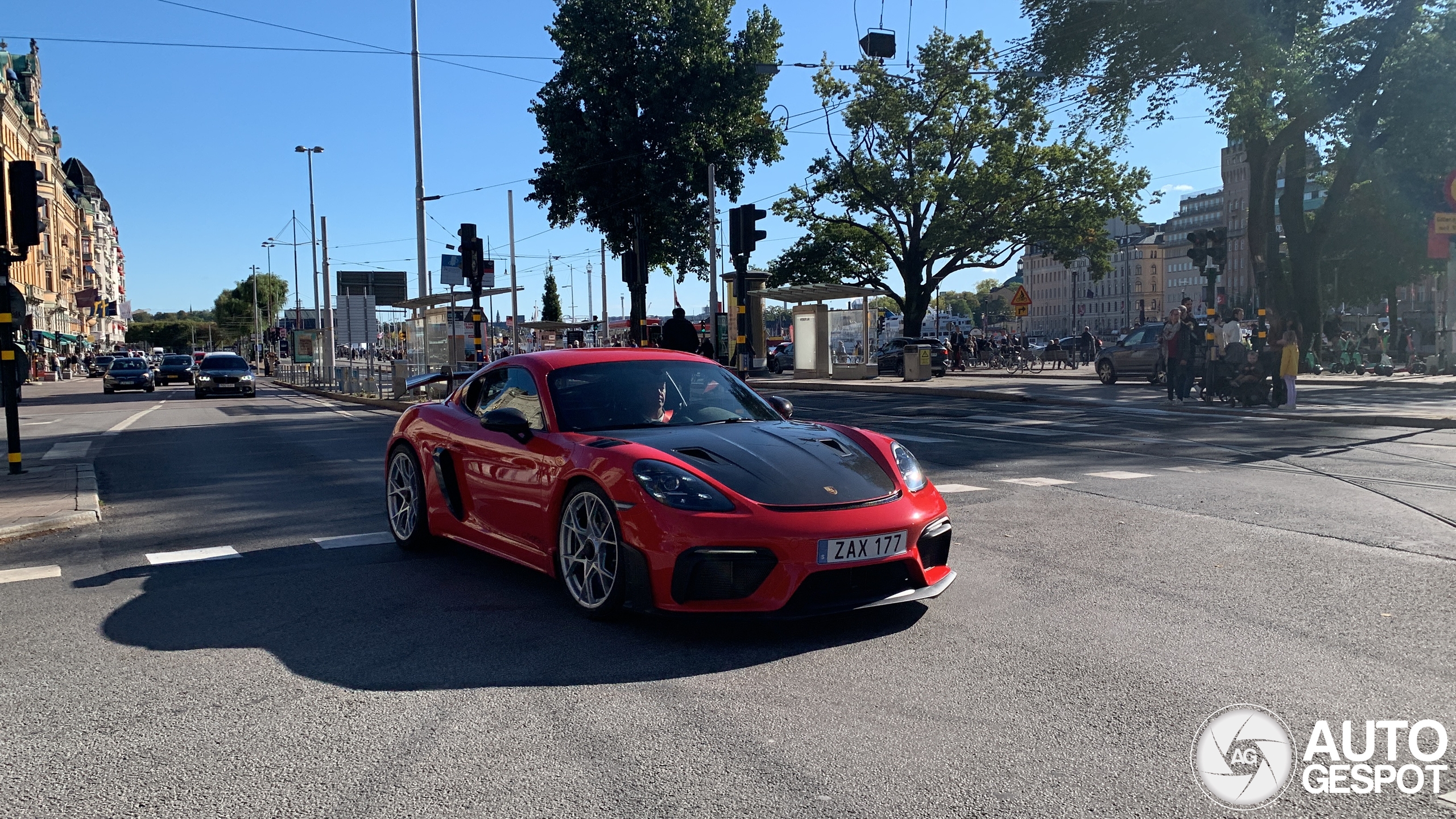 Porsche 718 Cayman GT4 RS Weissach Package