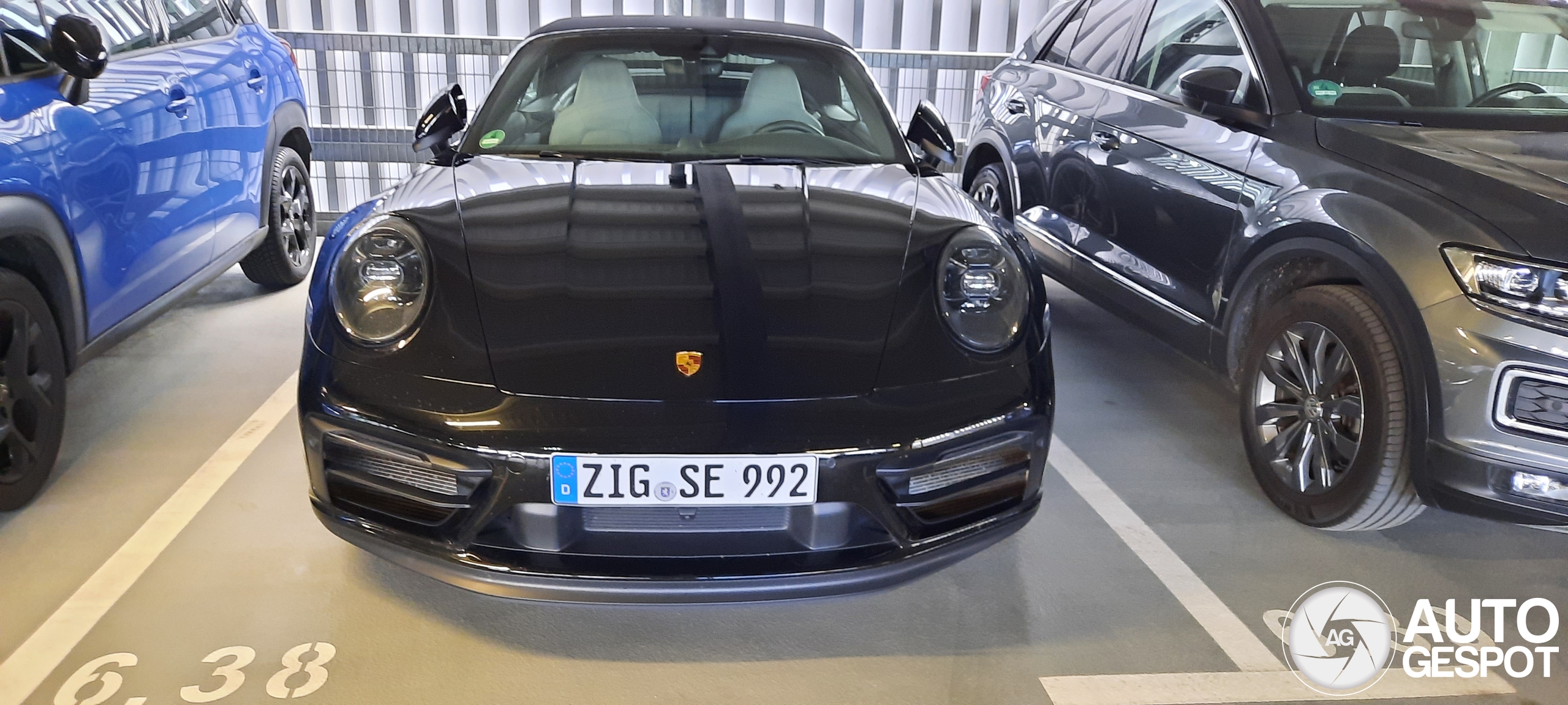 Porsche 992 Carrera 4 GTS Cabriolet