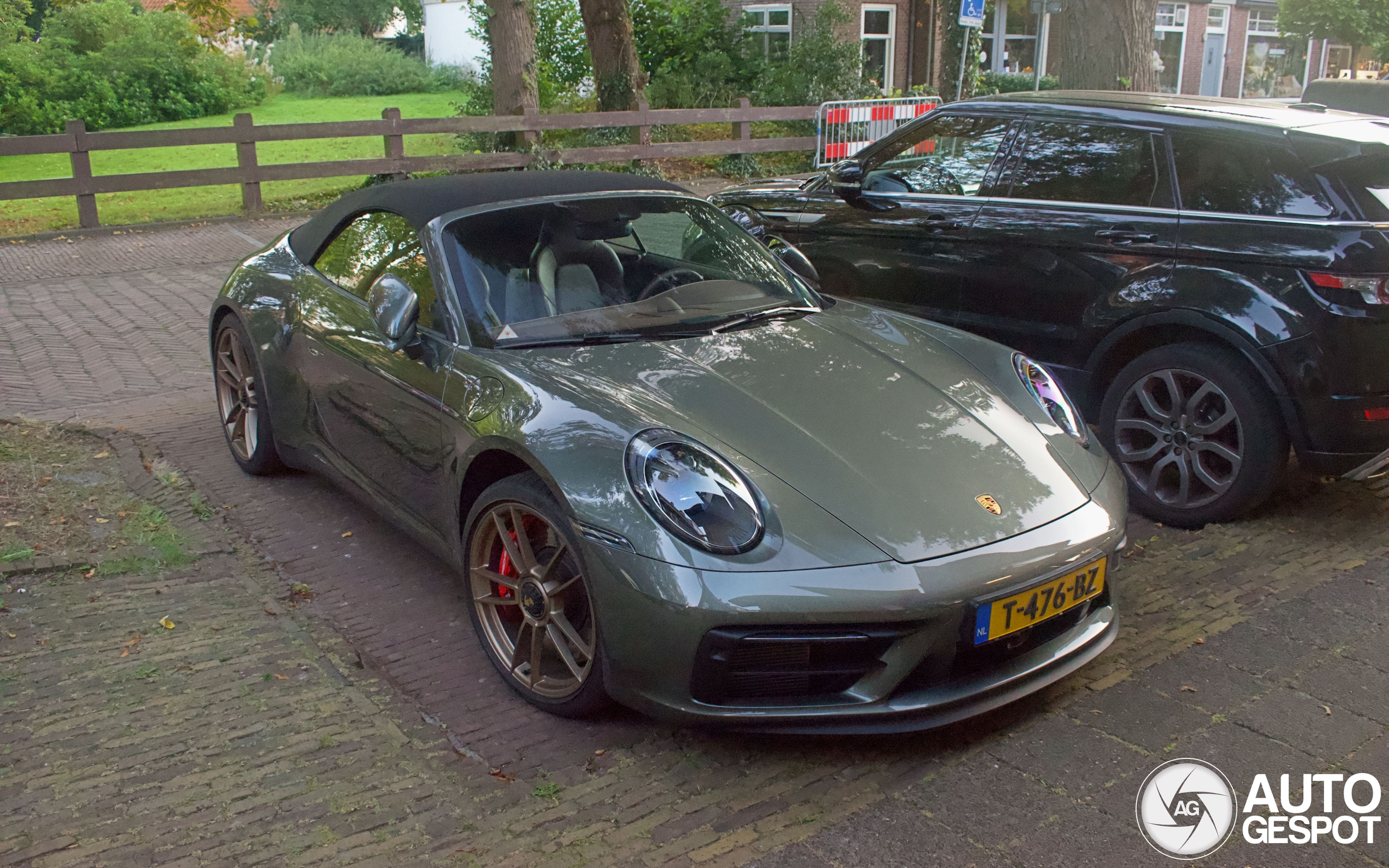 Porsche 992 Carrera 4 GTS Cabriolet