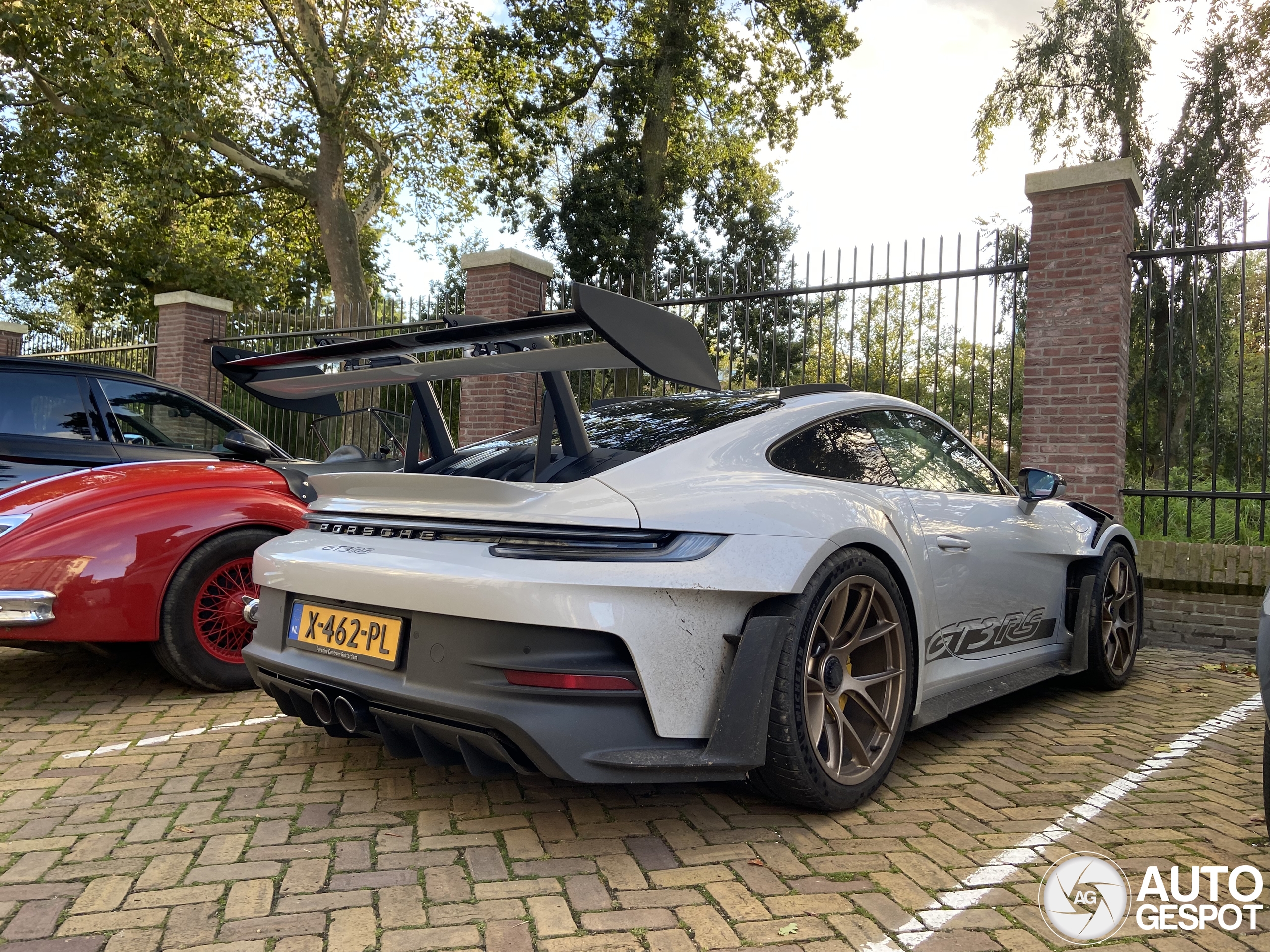 Porsche 992 GT3 RS Weissach Package