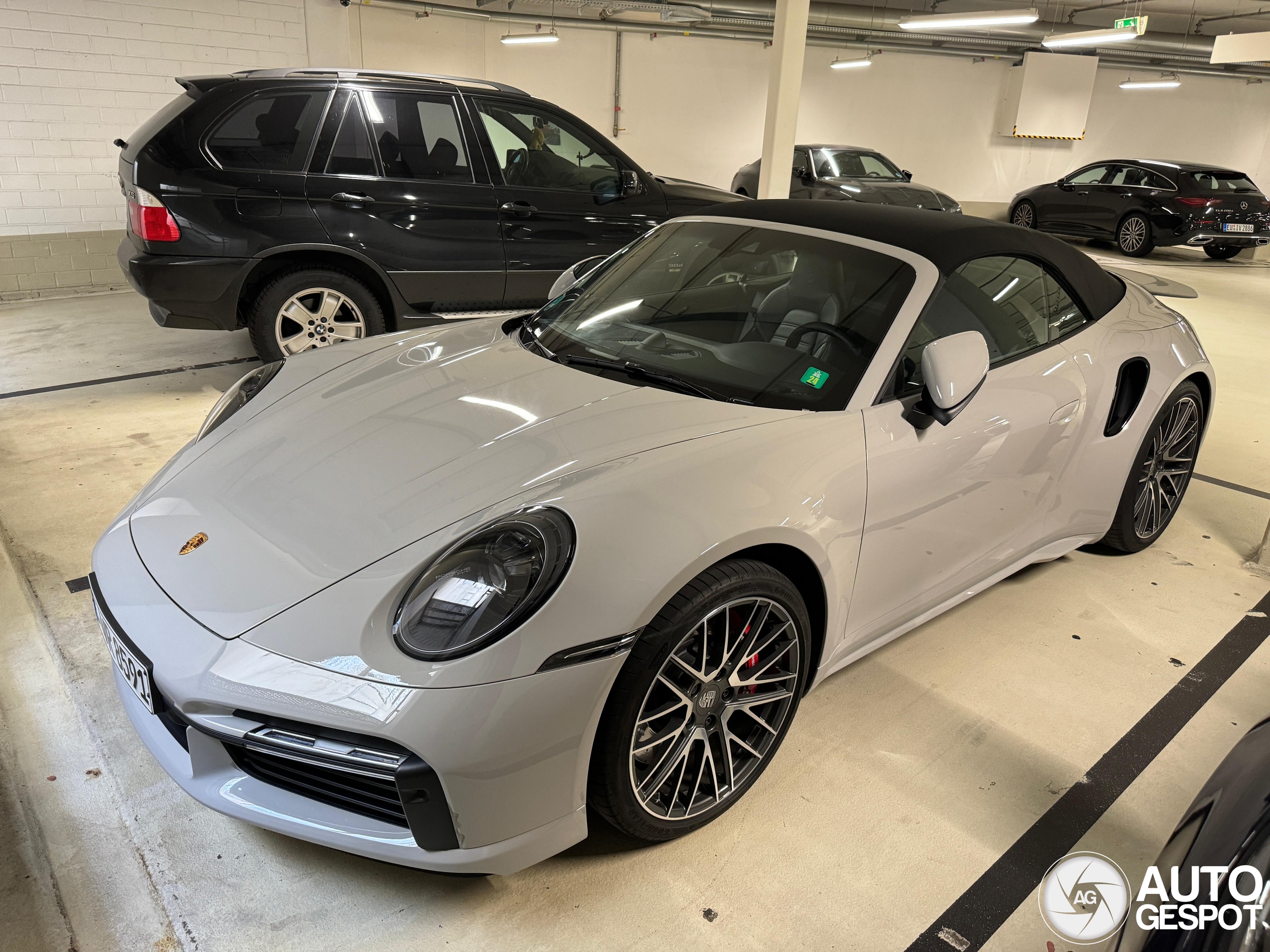 Porsche 992 Turbo Cabriolet