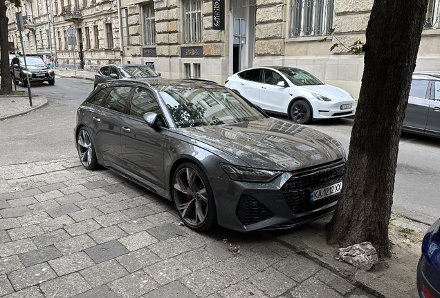 Audi RS6 Avant C8