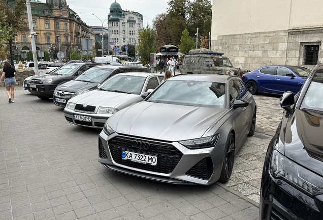 Audi RS6 Avant C8