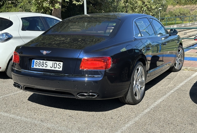 Bentley Flying Spur V8