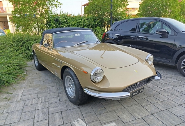 Ferrari 330 GTS