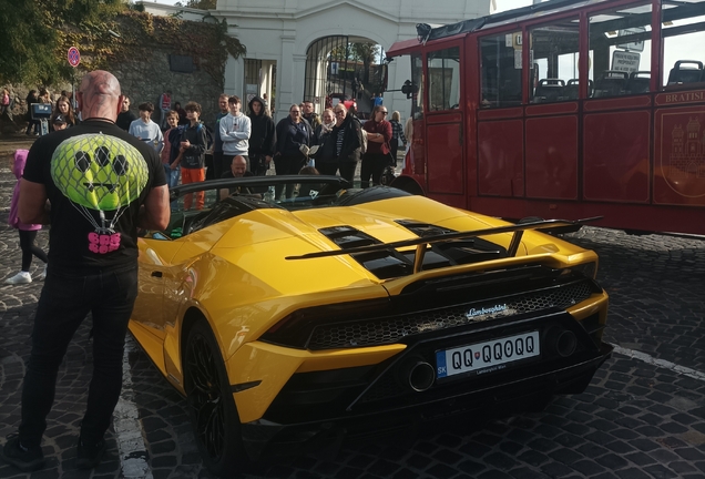 Lamborghini Huracán LP640-4 EVO Spyder