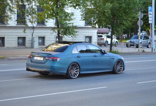 Mercedes-AMG E 63 S W213 2021