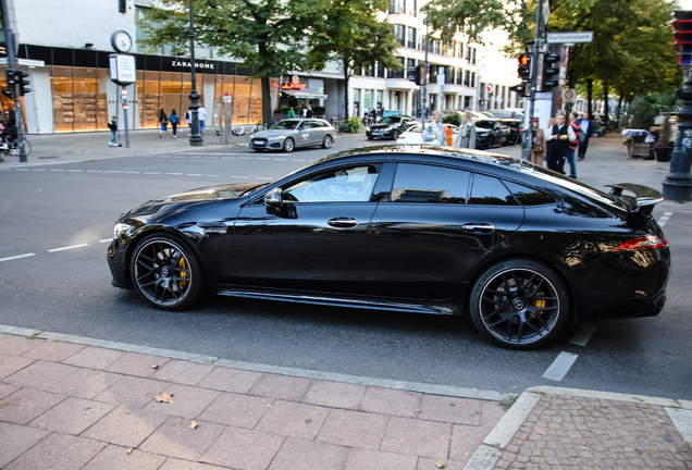 Mercedes-AMG GT 63 S X290